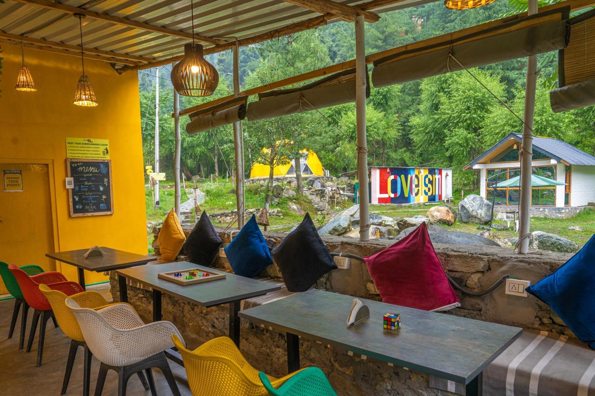 Whoopers Boutique Resort Jibhi Buitenkant foto