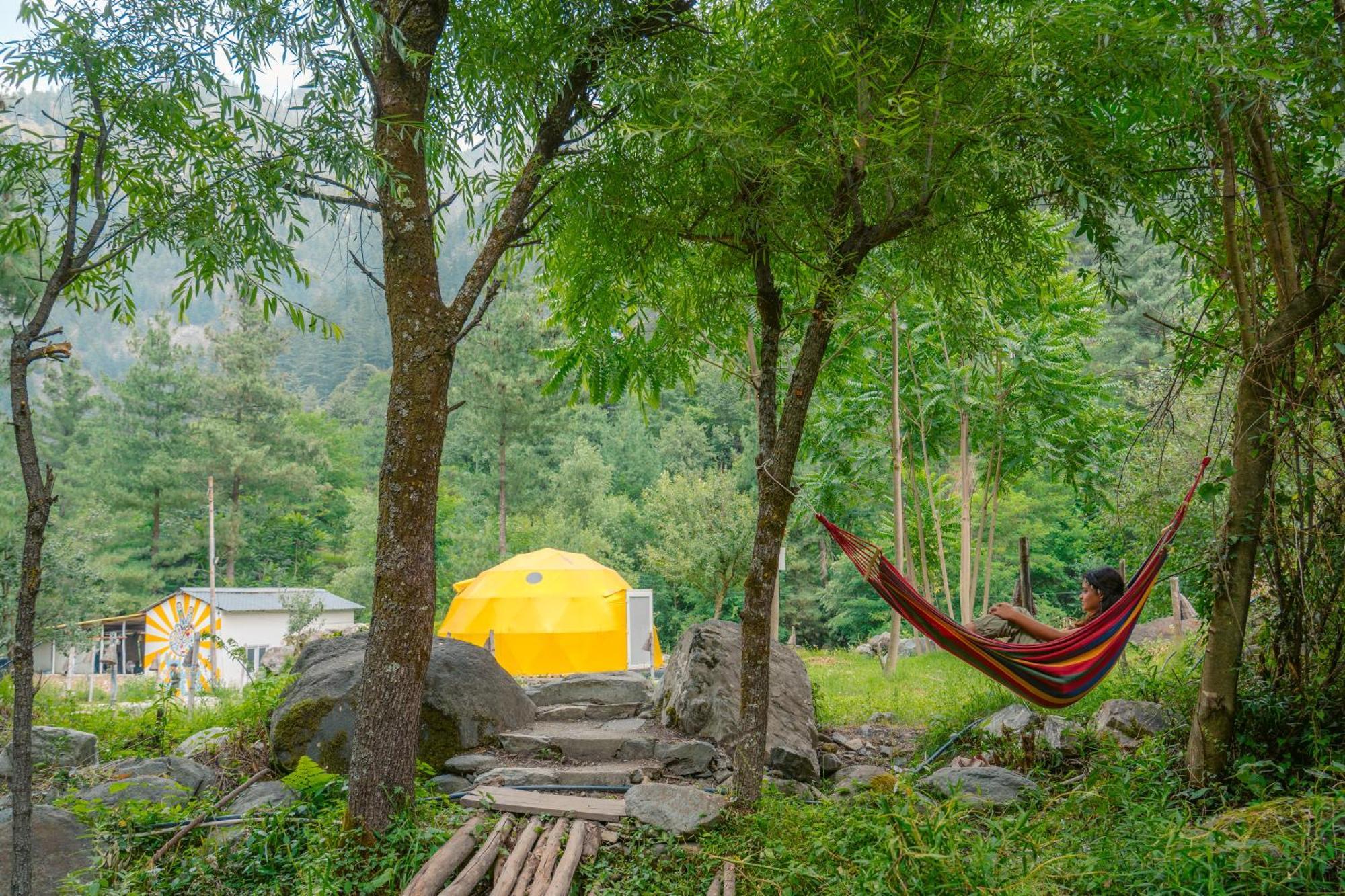 Whoopers Boutique Resort Jibhi Buitenkant foto