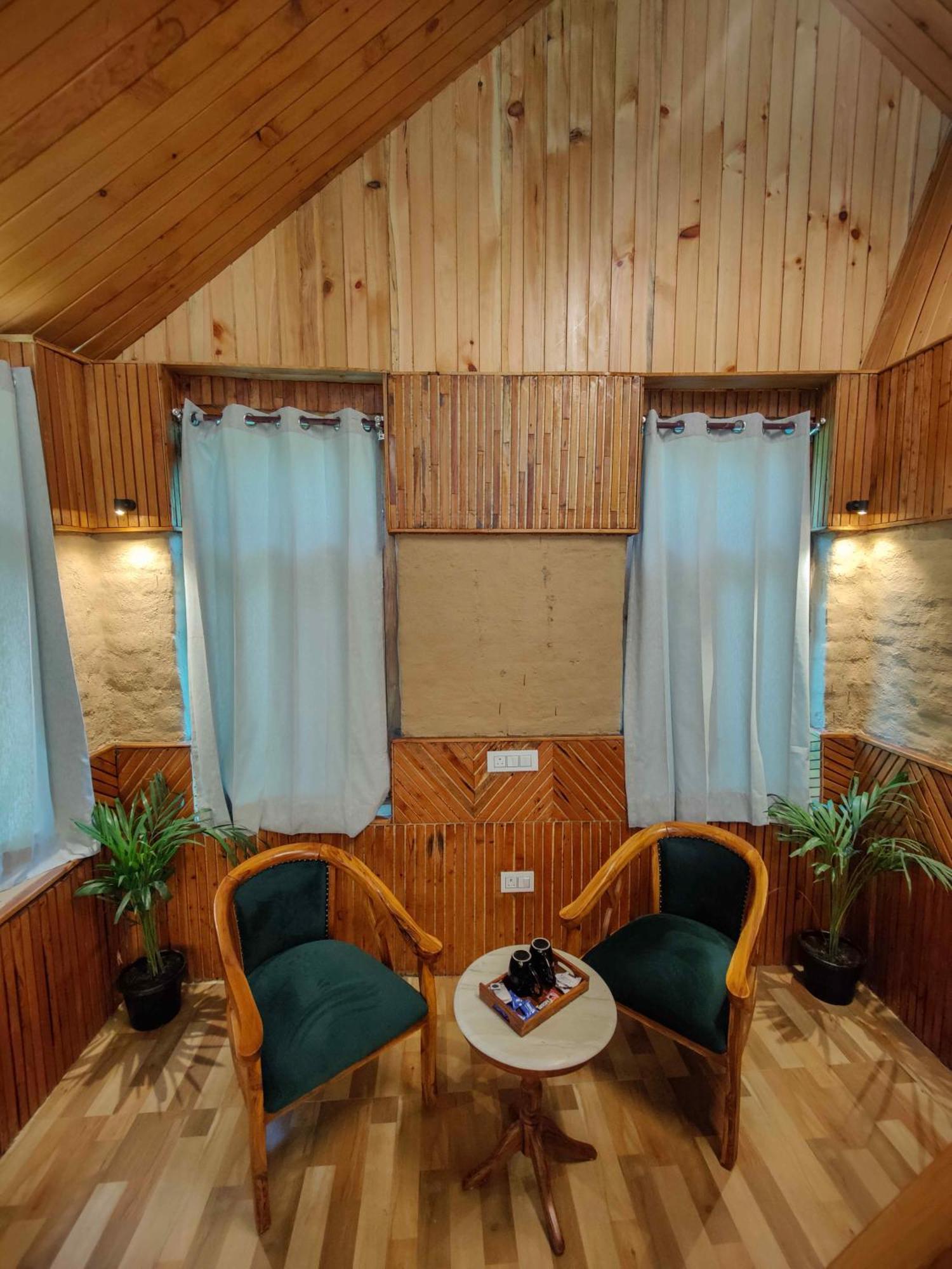 Whoopers Boutique Resort Jibhi Buitenkant foto
