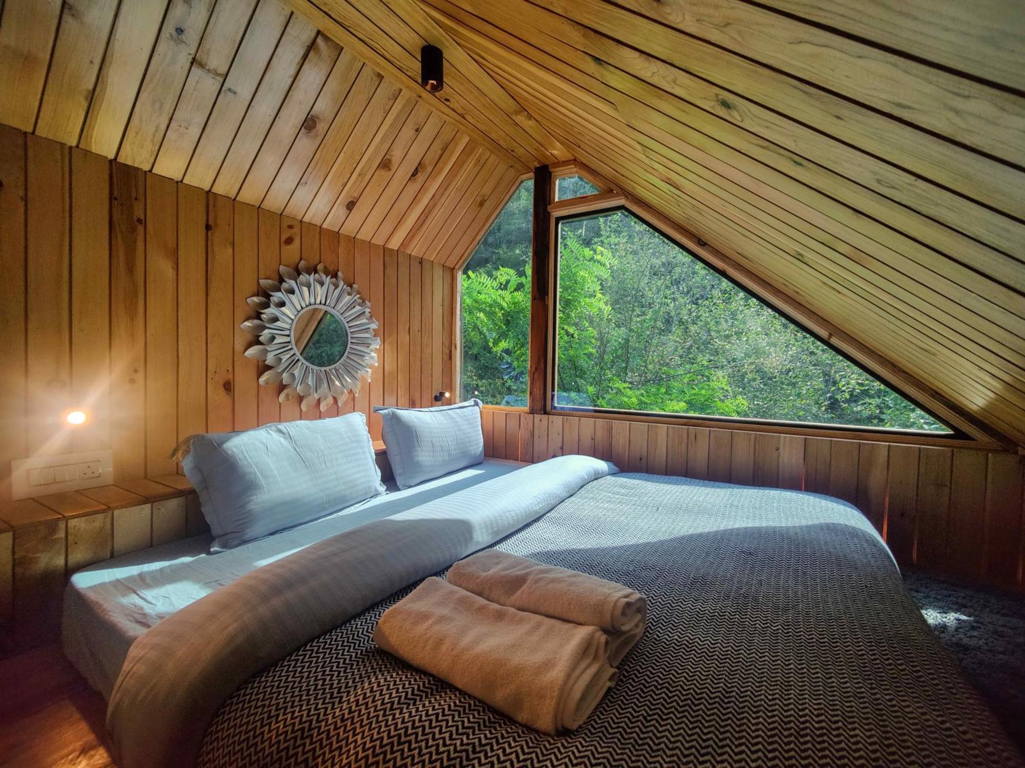 Whoopers Boutique Resort Jibhi Buitenkant foto